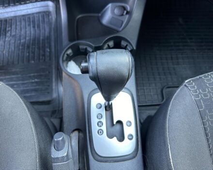 Сірий Кіа Sportage, об'ємом двигуна 2 л та пробігом 315 тис. км за 7690 $, фото 15 на Automoto.ua