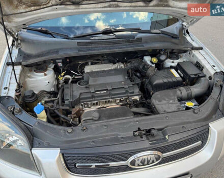 Серый Киа Sportage, объемом двигателя 2 л и пробегом 208 тыс. км за 6999 $, фото 28 на Automoto.ua