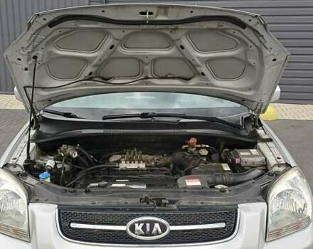 Сірий Кіа Sportage, об'ємом двигуна 1.99 л та пробігом 226 тис. км за 7900 $, фото 19 на Automoto.ua