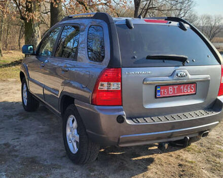 Сірий Кіа Sportage, об'ємом двигуна 2 л та пробігом 199 тис. км за 8690 $, фото 4 на Automoto.ua