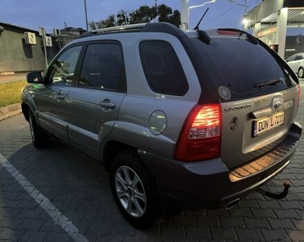 Киа Sportage 2008 в Василькове на Automoto.ua Серый Киа Sportage, объемом двигателя 2 л и пробегом 215 тыс. км за 3500 $, фото 5 на Automoto.ua