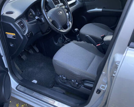 Серый Киа Sportage, объемом двигателя 2 л и пробегом 171 тыс. км за 7850 $, фото 12 на Automoto.ua
