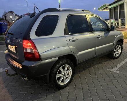 Киа Sportage 2008 в Василькове на Automoto.ua Серый Киа Sportage, объемом двигателя 2 л и пробегом 215 тыс. км за 3500 $, фото 3 на Automoto.ua