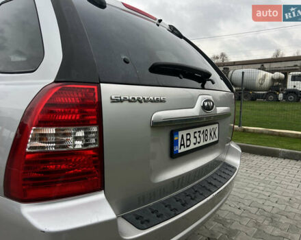 Серый Киа Sportage, объемом двигателя 1.99 л и пробегом 230 тыс. км за 8000 $, фото 24 на Automoto.ua