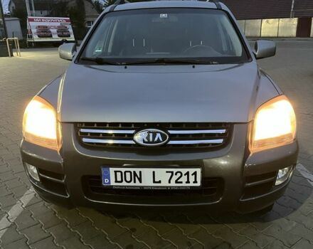 Киа Sportage 2008 в Василькове на Automoto.ua Серый Киа Sportage, объемом двигателя 2 л и пробегом 215 тыс. км за 3500 $, фото 1 на Automoto.ua