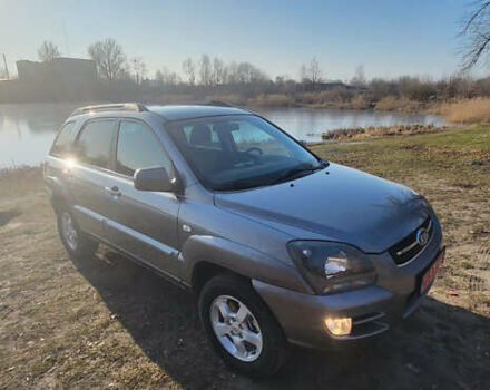 Сірий Кіа Sportage, об'ємом двигуна 2 л та пробігом 199 тис. км за 8690 $, фото 22 на Automoto.ua