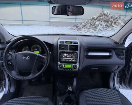 Серый Киа Sportage, объемом двигателя 2 л и пробегом 235 тыс. км за 6999 $, фото 21 на Automoto.ua
