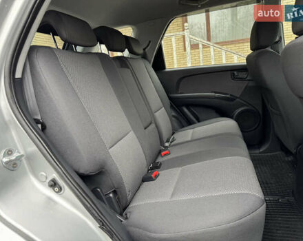 Серый Киа Sportage, объемом двигателя 2 л и пробегом 86 тыс. км за 10200 $, фото 19 на Automoto.ua