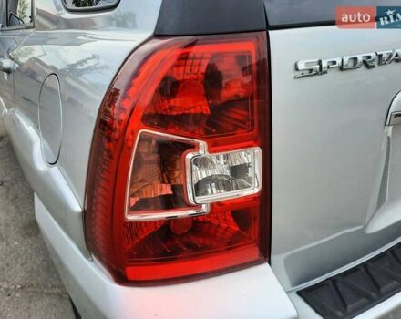 Серый Киа Sportage, объемом двигателя 2 л и пробегом 186 тыс. км за 9100 $, фото 89 на Automoto.ua