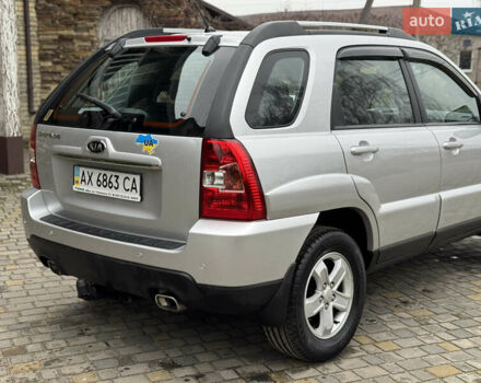Серый Киа Sportage, объемом двигателя 2 л и пробегом 86 тыс. км за 10200 $, фото 6 на Automoto.ua