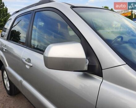 Серый Киа Sportage, объемом двигателя 2 л и пробегом 186 тыс. км за 9100 $, фото 132 на Automoto.ua