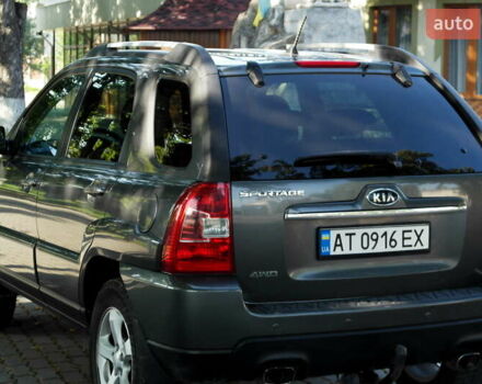 Серый Киа Sportage, объемом двигателя 1.99 л и пробегом 234 тыс. км за 9800 $, фото 3 на Automoto.ua