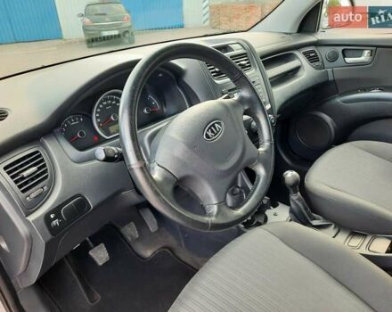 Серый Киа Sportage, объемом двигателя 2 л и пробегом 186 тыс. км за 9100 $, фото 49 на Automoto.ua