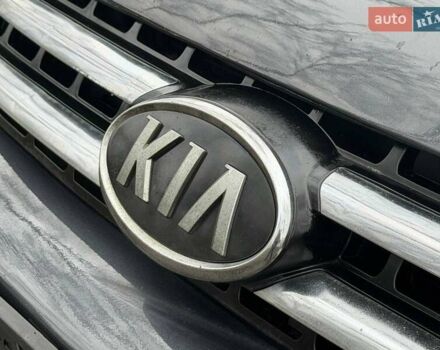 Серый Киа Sportage, объемом двигателя 2 л и пробегом 165 тыс. км за 7490 $, фото 4 на Automoto.ua