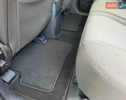 Серый Киа Sportage, объемом двигателя 2 л и пробегом 186 тыс. км за 9100 $, фото 77 на Automoto.ua