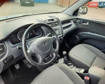 Серый Киа Sportage, объемом двигателя 2 л и пробегом 186 тыс. км за 9100 $, фото 65 на Automoto.ua