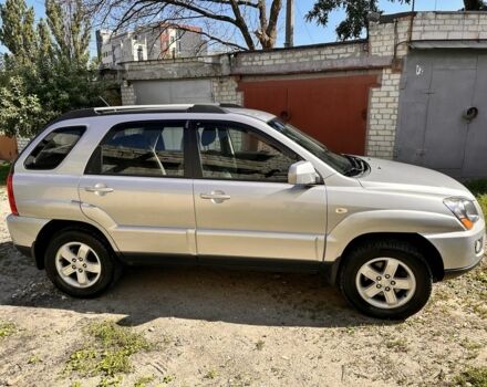 Серый Киа Sportage, объемом двигателя 2 л и пробегом 85 тыс. км за 9593 $, фото 2 на Automoto.ua
