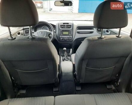Серый Киа Sportage, объемом двигателя 2 л и пробегом 186 тыс. км за 9100 $, фото 105 на Automoto.ua