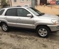 Сірий Кіа Sportage, об'ємом двигуна 2 л та пробігом 180 тис. км за 8890 $, фото 16 на Automoto.ua