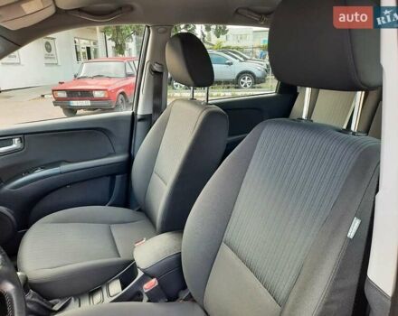 Серый Киа Sportage, объемом двигателя 2 л и пробегом 186 тыс. км за 9100 $, фото 47 на Automoto.ua