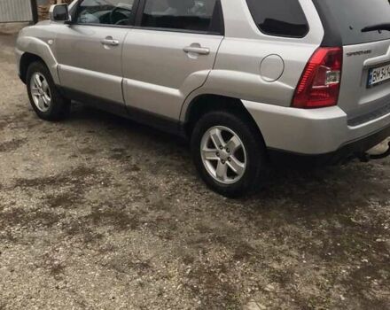 Сірий Кіа Sportage, об'ємом двигуна 2 л та пробігом 180 тис. км за 8890 $, фото 5 на Automoto.ua