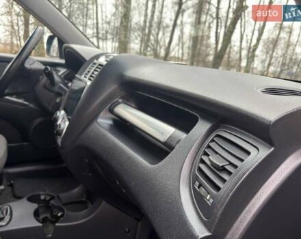 Серый Киа Sportage, объемом двигателя 2 л и пробегом 165 тыс. км за 7490 $, фото 24 на Automoto.ua