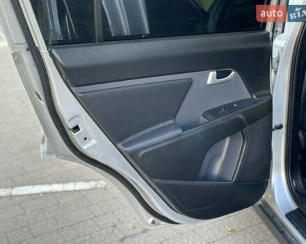 Серый Киа Sportage, объемом двигателя 1.69 л и пробегом 320 тыс. км за 11499 $, фото 25 на Automoto.ua