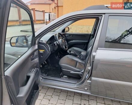 Серый Киа Sportage, объемом двигателя 2 л и пробегом 162 тыс. км за 8350 $, фото 12 на Automoto.ua
