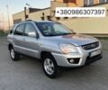 Серый Киа Sportage, объемом двигателя 2 л и пробегом 133 тыс. км за 2399 $, фото 1 на Automoto.ua