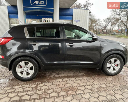Серый Киа Sportage, объемом двигателя 2 л и пробегом 279 тыс. км за 13799 $, фото 4 на Automoto.ua
