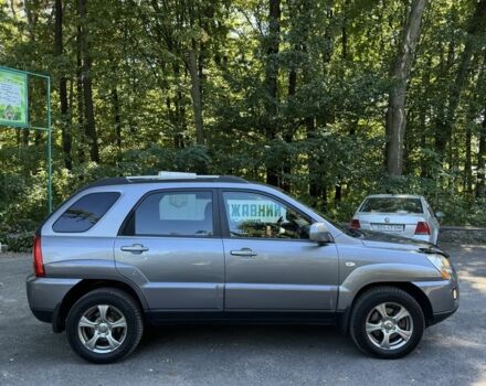 Серый Киа Sportage, объемом двигателя 2 л и пробегом 206 тыс. км за 8900 $, фото 5 на Automoto.ua