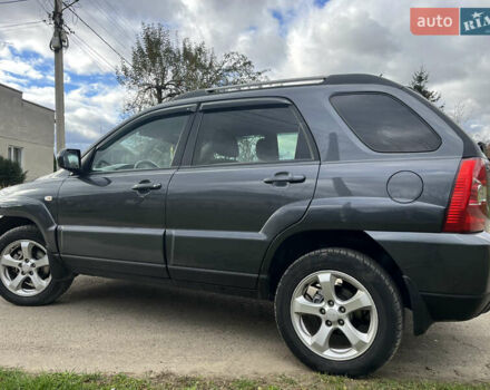Серый Киа Sportage, объемом двигателя 1.99 л и пробегом 241 тыс. км за 8650 $, фото 9 на Automoto.ua