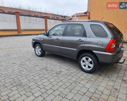Серый Киа Sportage, объемом двигателя 2 л и пробегом 162 тыс. км за 8350 $, фото 4 на Automoto.ua