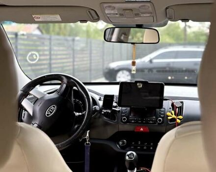 Серый Киа Sportage, объемом двигателя 2 л и пробегом 158 тыс. км за 12000 $, фото 1 на Automoto.ua