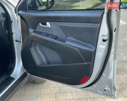 Серый Киа Sportage, объемом двигателя 1.69 л и пробегом 320 тыс. км за 11499 $, фото 31 на Automoto.ua