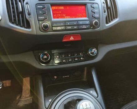 Серый Киа Sportage, объемом двигателя 2 л и пробегом 218 тыс. км за 11500 $, фото 2 на Automoto.ua