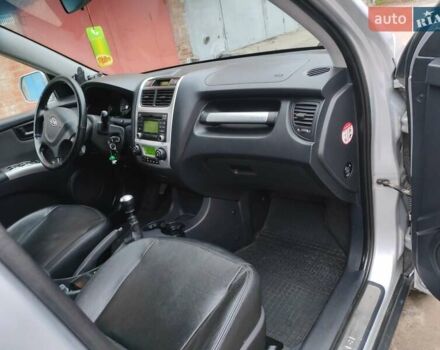 Серый Киа Sportage, объемом двигателя 1.99 л и пробегом 268 тыс. км за 8250 $, фото 13 на Automoto.ua