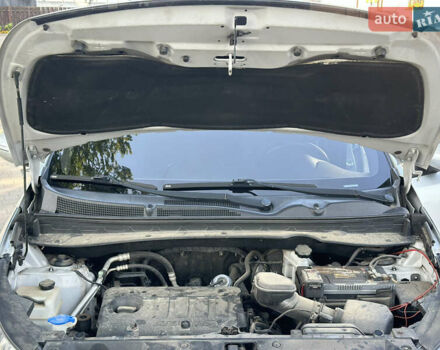 Серый Киа Sportage, объемом двигателя 1.69 л и пробегом 320 тыс. км за 11499 $, фото 34 на Automoto.ua