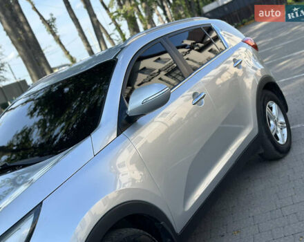 Серый Киа Sportage, объемом двигателя 1.69 л и пробегом 320 тыс. км за 11499 $, фото 4 на Automoto.ua