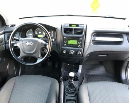 Серый Киа Sportage, объемом двигателя 2 л и пробегом 133 тыс. км за 2399 $, фото 9 на Automoto.ua