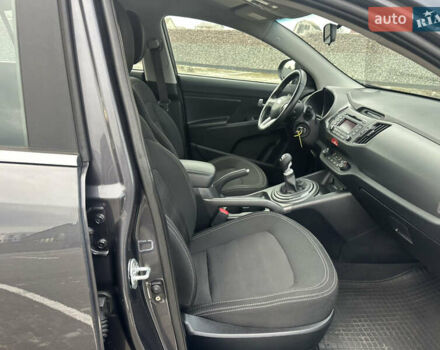 Серый Киа Sportage, объемом двигателя 1.6 л и пробегом 224 тыс. км за 10250 $, фото 16 на Automoto.ua