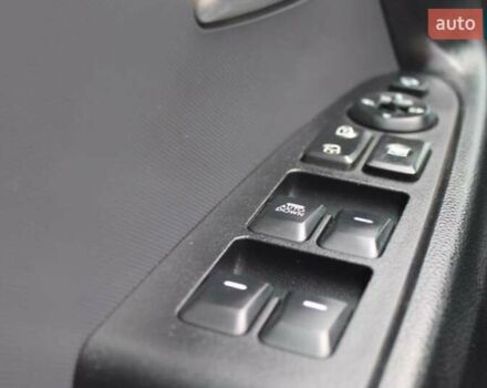 Серый Киа Sportage, объемом двигателя 2 л и пробегом 162 тыс. км за 12500 $, фото 9 на Automoto.ua