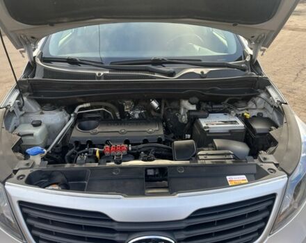 Серый Киа Sportage, объемом двигателя 2 л и пробегом 210 тыс. км за 10300 $, фото 7 на Automoto.ua