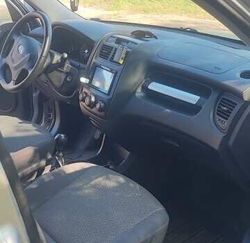 Сірий Кіа Sportage, об'ємом двигуна 1.98 л та пробігом 163 тис. км за 9400 $, фото 9 на Automoto.ua