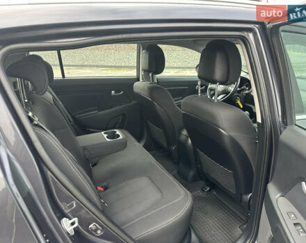 Серый Киа Sportage, объемом двигателя 1.6 л и пробегом 224 тыс. км за 10250 $, фото 12 на Automoto.ua