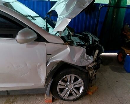 Серый Киа Sportage, объемом двигателя 2 л и пробегом 207 тыс. км за 5000 $, фото 2 на Automoto.ua