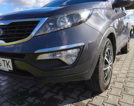Серый Киа Sportage, объемом двигателя 2 л и пробегом 218 тыс. км за 11500 $, фото 4 на Automoto.ua