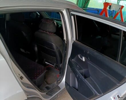 Серый Киа Sportage, объемом двигателя 2 л и пробегом 207 тыс. км за 5000 $, фото 8 на Automoto.ua