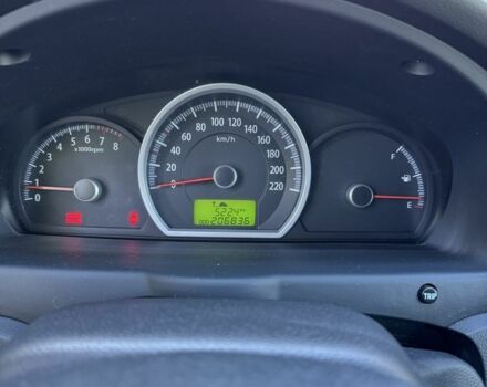 Серый Киа Sportage, объемом двигателя 2 л и пробегом 206 тыс. км за 8900 $, фото 12 на Automoto.ua