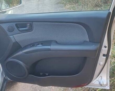 Сірий Кіа Sportage, об'ємом двигуна 1.98 л та пробігом 163 тис. км за 9400 $, фото 10 на Automoto.ua